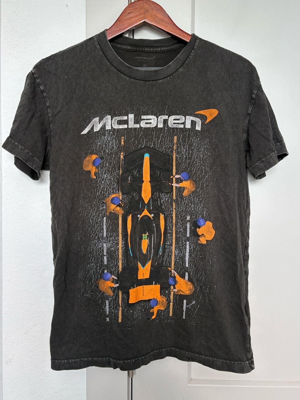 MCLAUREN FORMULA 1 RACING GRAPHIC SHORT SLEEVE TSHIRT MENS SMALL